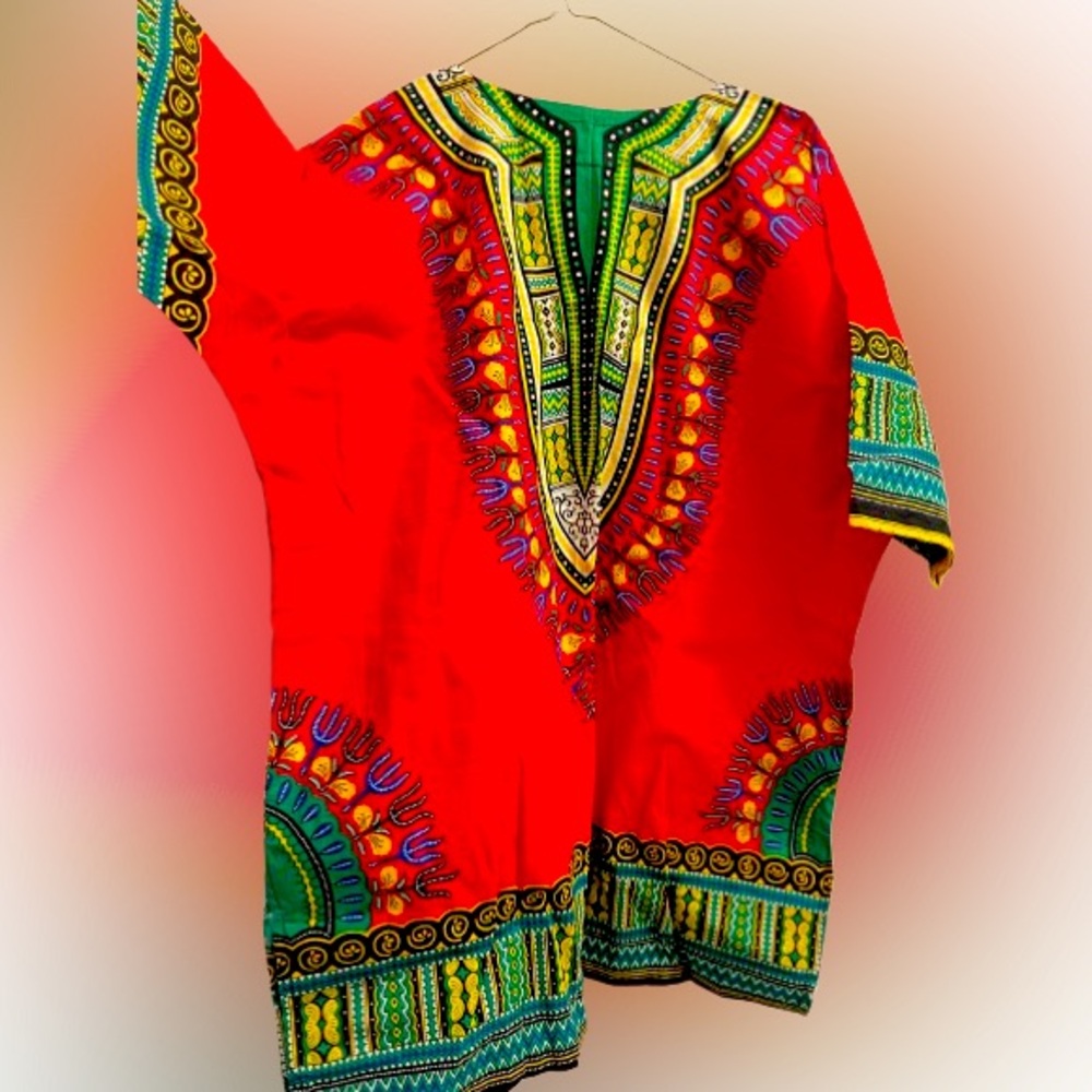 Brand new, never worn traditional Dashiki in vibrant red with multicolor pattern